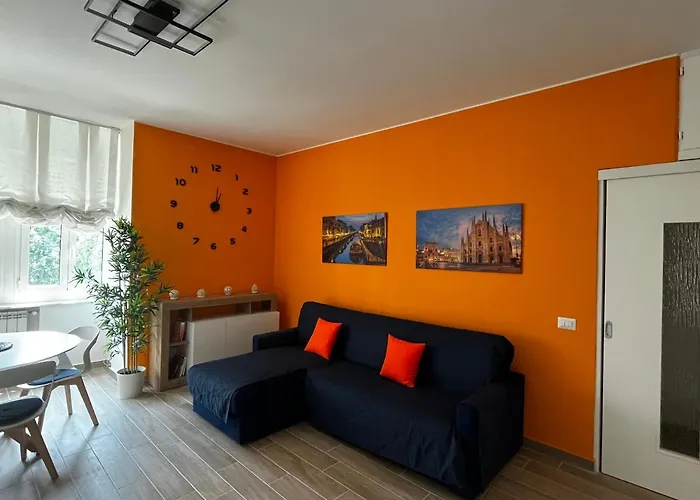 The Bright Place: Wide And Modern Condo Apartment In Milan